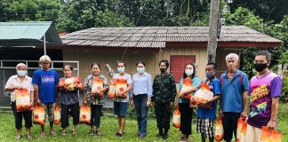 ศอ.บต. ลงพื้นที่ช่วยกลุ่มเปราะบางในพื้นที่ จชต. กว่า 600 ครัวเรือน พร้อมสำรวจ และวิเคราะห์สภาพปัญหาความเดือดร้อนของประชาชนในการช่วยเหลือในระยะยาว