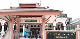 ทหารพราน 48 ร่วมกับ ประชาชนในพื้นที่ ทำความสะอาดมัสยิด อัลฟาละห์ จังหวัดนราธิวาส