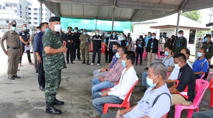 ด่านพรมแดนสุไหงโก-ลก รับ – ส่งมอบยานพาหนะแก่พี่น้องประชาชนชาวไทยหลังจากติดค้างอยู่ในประเทศมาเลเซีย เฉพาะรัฐกลันตัน นานนับเดือน
