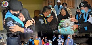 ทหารพราน 33 มอบถุงยังชีพ ตามโครงการ “หน่วยเฉพาะกิจยะลา ห่วงใยแม่ เนื่องในวันแม่แห่งชาติ 12 สิงหาคม”
