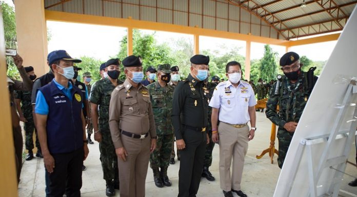 แม่ทัพภาคที่ 4 ตรวจคุมเข้มแนวชายแดนไทย-เมียนมา จ.ระนอง สกัดโควิด – 19 ป้องกันต่างด้าวติดเชื้อ แอบลักลอบเข้าไทย หลังเมียนมาเกิดระบาดรอบ 2 ยอดผู้ติดเชื้อพุ่งสูง