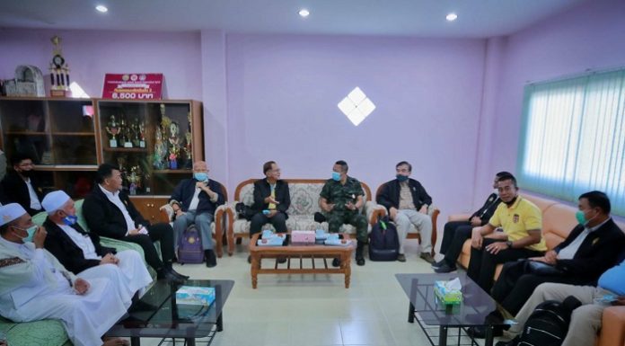 ขับเคลื่อนผลักดันให้เกิดคนดีภายใต้คำว่า “ตักวา” ทั้งร่างกาย ความคิด และจิตวิญญาณเกิดเป็นครอบครัว ชุมชน ตำบลที่เข้มแข็ง สร้างสวรรค์สันติสุขให้เกิดขึ้นในพื้นที่อย่างยั่งยืน