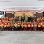 พิธีส่งมอบสิ่งของพระราชทานให้แก่ครอบครัวราษฎรหมู่บ้านจุฬาภรณ์พัฒนาในพื้นที่ จ.ยะลา