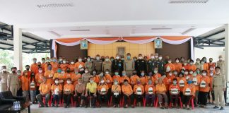 พิธีส่งมอบสิ่งของพระราชทานให้แก่ครอบครัวราษฎรหมู่บ้านจุฬาภรณ์พัฒนาในพื้นที่ จ.ยะลา