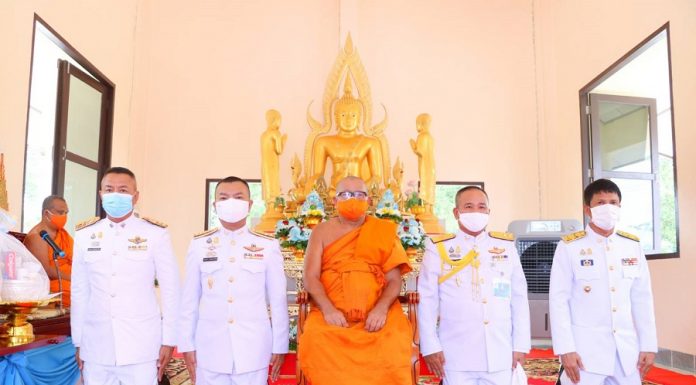 รองแม่ทัพภาคที่ 4 เป็นประธานพิธีถวายผ้าไตรกฐินพระราชทาน วัดสุคิรินประชาราม จ.นราธิวาส