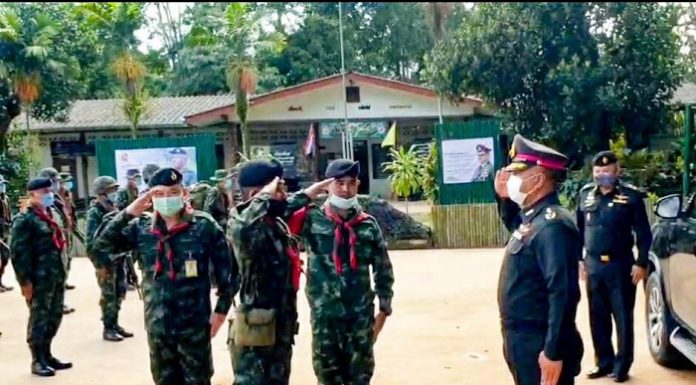 แม่ทัพภาคที่ 4 สั่งกำลังป้องกันชายแดนคุมเข้มตลอดแนวชายแดนไทย-มาเลย์ หลังโควิดในมาเลเซียระบาดหนัก