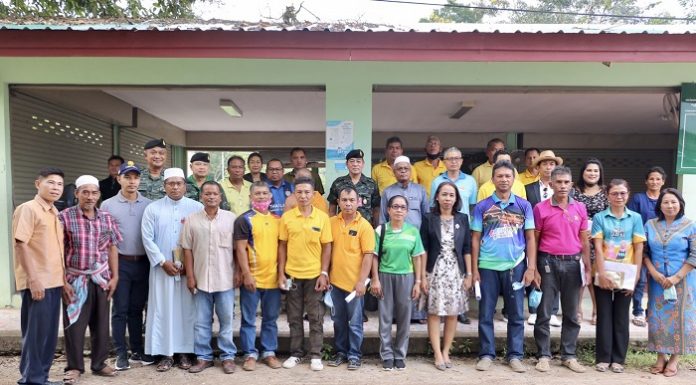 ผบ.ฉก.สงขลา ลงพื้นที่สร้างขวัญกำลังใจแก่เจ้าหน้าที่ พร้อมร่วมเสวนาเวทีสภาสันติสุขตำบล อ.สะบ้าย้อย จ.สงขลา