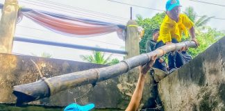 จิตอาสาพัฒนา ร่วมกันบำเพ็ญประโยชน์ ขุดลอกคูคลองบ้านใต้ อำเภอปะนาเระ จังหวัดปัตตานี