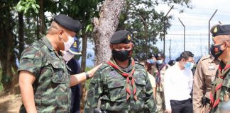 แม่ทัพภาคที่ 4 ตรวจเยี่ยมแนวชายแดน ด่านสะเดา ติดตามความคืบหน้าสถานการณ์ Covid -19 ในระลอกที่ 2