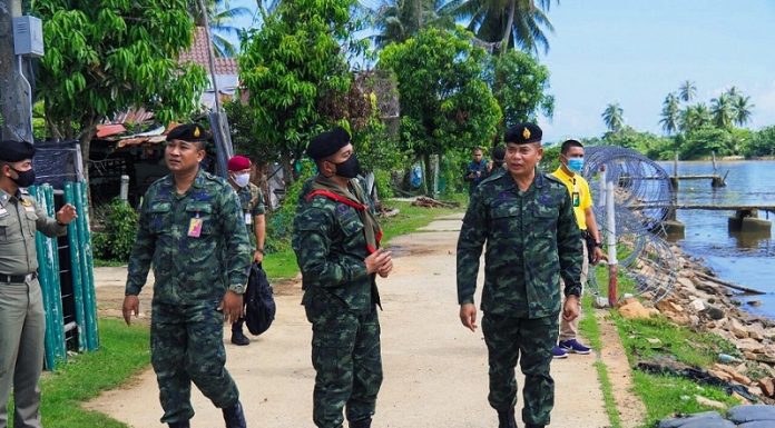 คุมเข้มลาดตระเวนทางน้ำแนวตะเข็บชายแดนตากใบ – มาเลเซีย ใช้มาตรการรัดกุม สกัดผู้ลักลอบข้ามแดนหวั่นโควิด-19 ระบาดรอบสอง