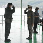 มอบสิ่งของพระราชทานแก่เจ้าหน้าที่ในพื้นที่จังหวัดระนอง