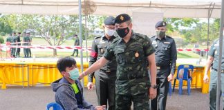 บรรยากาศตรวจเลือกทหารกองเกินเข้ากองประจำการ ปี 64 วันแรกในพื้นที่อำเภอนาทวี จังหวัดสงขลา เป็นไปด้วยความเรียบร้อย