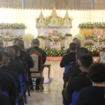 แม่ทัพภาคที่ 4 ร่วมพิธีฌาปนกิจศพ ครอบครัวกิตติประภานันท์ ท่ามกลางความโศกเศร้าเสียใจของครอบครัว เร่งขยายผลติดตามผู้ก่อเหตุมาดำเนินคดีโดยเร็ว