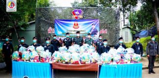 หัวใจจิตอาสา มอบถุงยังชีพ ถุงโตๆ ส่งผ่านความห่วงใยให้ผู้มีรายได้น้อย