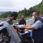 แม่ทัพภาคที่ 4 เดินทางตรวจเส้นทางแหล่งท่องเที่ยว ยะลา มุ่งหน้าสู่ เบตง เน้นย้ำประชาชน ตลอดจนเจ้าหน้าที่ ยกการ์ดสูงป้องกันไวรัส covid-19