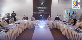 แม่ทัพภาคที่ 4 ร่วมประชุมเตรียมพร้อมรับนายกรัฐมนตรี และคณะในการเดินทางมาตรวจการปฏิบัติงานส่วนต่างๆ ก่อนเปิดเมืองภูเก็ต กระตุ้นเศรษฐกิจ ต้อนรับนักท่องเที่ยว (Phuket Sandbox) เดือนกรกฎาคมนี้