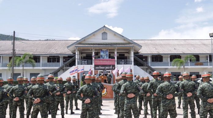 แม่ทัพภาคที่ 4 ตรวจเยี่ยมความพร้อมหน่วยฝึกทหารใหม่ กำชับดูแลทหารใหม่อย่างใกล้ชิด ให้มีความภูมิใจในการเป็นทหารอย่างภาคภูมิ ภายใต้มาตรการ covid-19 อย่างเคร่งครัด