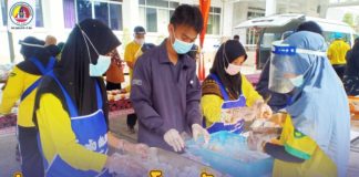 ผู้ประกอบการอาหารโรงครัวพระราชทานฯ ต่างซาบซึ้งใจที่ได้เป็นส่วนหนึ่งในการมอบความช่วยเหลือแก่ผู้ได้รับผลกระทบจากโควิด-19 ในพื้นที่จังหวัดยะลา