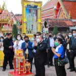 รองนายกรัฐมนตรี ร่วมทอดกฐินสามัคคี ณ วัดช้างให้ จังหวัดปัตตานี