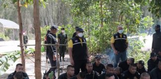 แม่ทัพภาคที่ 4 เยี่ยมให้กำลังใจการฝึกทบทวนชุดปฏิบัติการพิทักษ์พื้นที่ จุดตรวจร่วม และจุดให้บริการฉีดวัคซีน covid-19 สร้างขวัญกำลังใจในการปฏิบัติงาน