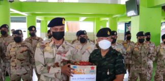 รอง ผอ.รมน.ภาค 4 สน. ลงพื้นที่ตรวจเยี่ยมการปฏิบัติงาน พร้อมมอบนโยบาย แก่สมาชิก อส.รถไฟยะลา กำชับเจ้าหน้าที่ดูแลพี่น้องประชาชนอย่างเต็มความสามารถ