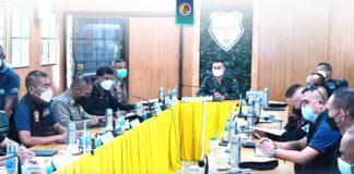 หน่วยเฉพาะกิจปัตตานี บูรณาการงานด้านการข่าวร่วม 3 ฝ่าย พร้อมรณรงค์การฉีดวัคซีนและประชาสัมพันธ์เบอร์สายตรง มทภ.4 เพื่อความสงบสุข เกิดสันติสุขอย่างยั่งยืน ในพื้นที่ จชต.