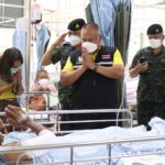 แม่ทัพภาคที่ 4 เยี่ยมให้กำลังใจ นายสุทธิศักดิ์ฯ ชาวบ้านที่ได้รับบาดเจ็บเหยียบกับระเบิดที่คนร้ายลอบนำมาวางเอาไว้บริเวณสะพานรถไฟ เมื่อวันที่ 3 กุมภาพันธ์ ที่ผ่านมา สั่งหน่วยในพื้นที่เร่งซ่อมแซมบ้านเพื่อรองรับการใช้ชีวิต