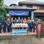 ทหารพราน เปิดครัวสนาม พร้อมลุยน้ำ แจกจ่ายให้กับประชาชนที่ประสบอุทกภัยในพื้นที่ อ.ระแงะ จ.นราธิวาส