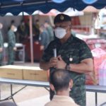 แม่ทัพภาคที่ 4 พร้อมผู้ว่าราชการจังหวัดนราธิวาส ลงพื้นที่เยี่ยมให้กำลังใจประชาชน ที่ได้รับผลกระทบจากสถานการณ์อุทกภัยในพื้นที่ตำบลมูโนะ อำเภอสุไหงโก-ลก จังหวัดนราธิวาส