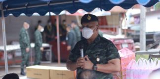 แม่ทัพภาคที่ 4 พร้อมผู้ว่าราชการจังหวัดนราธิวาส ลงพื้นที่เยี่ยมให้กำลังใจประชาชน ที่ได้รับผลกระทบจากสถานการณ์อุทกภัยในพื้นที่ตำบลมูโนะ อำเภอสุไหงโก-ลก จังหวัดนราธิวาส