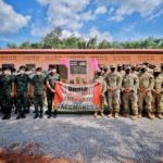 แม่ทัพภาคที่ 4 พร้อมด้วย ผู้แทนกองทัพสหรัฐอเมริกา ร่วมส่งมอบอาคาร โครงการช่วยเหลือประชาชน (HCA) ด้านการก่อสร้าง (ENCAP) ในพื้นที่การฝึกร่วม/ผสมคอบร้าโกลด์ 22 ให้กับโรงเรียนบ้านทุ่งนุ้ย จังหวัดกระบี่