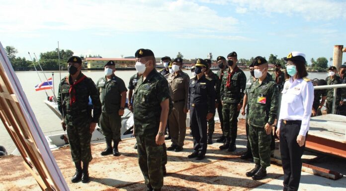 รองแม่ทัพภาคที่ 4 ลงพื้นที่ อ.ตากใบ อ.สุไหงโก-ลก ย้ำมาตรการตามนโยบายป้องกันชายแดน พร้อมส่งเสริมความร่วมมือการพัฒนาเศรษฐกิจ ยกระดับคุณภาพชีวิตตามแนวชายแดนหลัง มีการเปิดประเทศอย่างเป็นทางการ