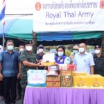 เยี่ยมให้กำลังใจเจ้าหน้าที่จุดบริการประชาชนช่วงเทศกาลสงกรานต์ ก่อนเดินทางยังวัดช้างให้ จังหวัดปัตตานี สร้างความมั่นใจแก่ประชาชน นักท่องเที่ยวถึงความปลอดภัยในพื้นที่