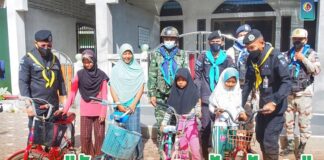 ทหารพราน 45 มอบ “จักรยาน สานฝัน ปันสุข” ส่งความห่วงใย ซ่อมจักรยานให้เด็กนักเรียนในพื้นที่เพื่อใช้ไปโรงเรียน