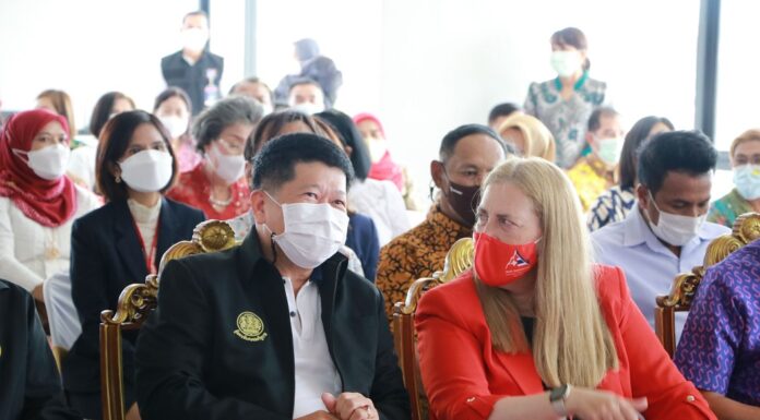 เทศบาลนครยะลาเปิดมุม “Swiss Corner” สร้างโอกาสเยาวชนชายแดนใต้เรียนรู้ประสบการณ์ใหม่จากประเทศสวิตเซอร์แลนด์