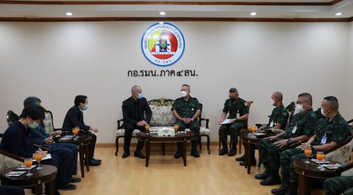 (ICRC) เข้าพบแม่ทัพน้อยที่ 4 แนะนำคณะทำงานพร้อมพูดคุยแลกเปลี่ยนความร่วมมือการทำงานด้านมนุษยธรรม เพื่อประชาชน