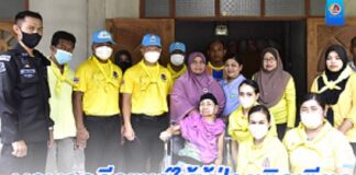 มอบรถวีลแชร์ให้ผู้ป่วยติดเตียง เพื่อถวายเป็นพระราชกุศลในหลวง รัชกาลที่ 9