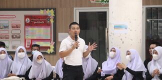 ฝึกอบรมหลักสูตรปฐมพยาบาลฉุกเฉิน และการกู้ชีพขั้นพื้นฐาน ให้แก่นักศึกษาและภาคประชาสังคม เพื่อช่วยเหลือผู้ประสบเหตุให้รอดชีวิตอย่างปลอดภัย