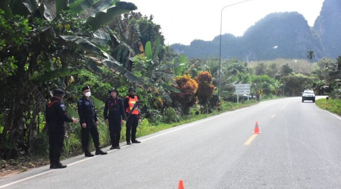 ตรวจเยี่ยมการปฏิบัติภารกิจของกำลังพลในการตั้งด่านตรวจ