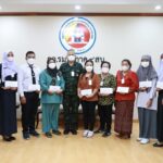 กอ.รมน.ภาค 4 สน. มอบทุนการศึกษาจาก 2 มูลนิธิให้เยาวชนในจังหวัดชายแดนภาคใต้ สร้างโอกาสทางการศึกษา เพื่อพัฒนาบ้านเกิด