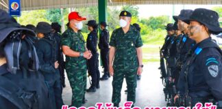 สวยเข้มแข็ง เด็ดเดี่ยว กับหน้าที่และภารกิจรับใช้ชาติ…”ดอกไม้เหล็ก ชายแดนใต้” แม่ทัพภาคที่ 4 ลงให้กำลังใจการฝึก