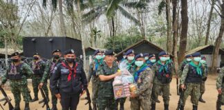 รองแม่ทัพภาคที่ 4 ตรวจเยี่ยม ติดตามการปฏิบัติงาน ชคต. เพื่อสร้างความเข้าใจสร้างความตระหนักรู้ เดินหน้าขับเคลื่อนการแก้ไขปัญหาจังหวัดชายแดนภาคใต้อย่างยั่งยืน