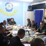 รองแม่ทัพภาคที่ 4 ตรวจเยี่ยมหน่วยเฉพาะกิจกรมทหารพรานนาวิกโยธิน กองทัพเรือ พร้อมทั้งติดตามความคืบหน้าเหตุเมื่อวันที่ 3 ก.พ.66 ที่ผ่านมา ซึ่งคนร้ายได้ขว้างระเบิดฯ แบบไปป์บอมใส่ด่านตรวจร่วมบาตู ต.ปาลุกาสาเมาะ อ.บาเจาะจ.นราธิวาส