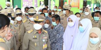 องคมนตรี ลงพื้นที่ตรวจเยี่ยมโรงเรียน โครงการกองทุนการศึกษา ในพื้นที่ จ.ยะลา