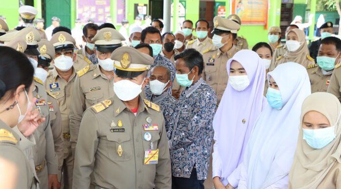 องคมนตรี ลงพื้นที่ตรวจเยี่ยมโรงเรียน โครงการกองทุนการศึกษา ในพื้นที่ จ.ยะลา