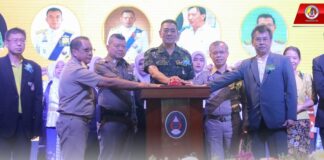 แม่ทัพภาคที่ 4 ร่วมเวทีพูดคุย ให้ความรู้นักศึกษาเพื่อสานต่อนโยบาย เป็นแนวทางอันจะนำประโยชน์มาสู่พื้นที่จังหวัดชายแดนภาคใต้ให้เกิดสันติสุข ในหัวข้อ “นวัตกรรมภาครัฐ กับการจัดการภาวะวิกฤตในพื้นที่จังหวัดชายแดนภาคใต้”