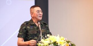 แม่ทัพภาคที่ 4 ร่วมมอบนโยบายขับเคลื่อนกำนัน ผู้ใหญ่บ้าน ส่วนราชการ ย้ำการปฏิบัติหน้าที่ดูแลทุกข์สุขพี่น้องประชาชนในพื้นที่ปลายด้ามขวานให้เกิดผาสุข นำสันติสุขอย่างยั่งยืน