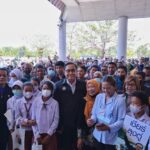 นายกฯ ลง นราฯ เปิดแพขนานยนต์ขนส่งสินค้าทางเศรษฐกิจชายแดน ไทย-มาเลเซีย ฟื้นเศรษฐกิจการค้าชายแดนใต้