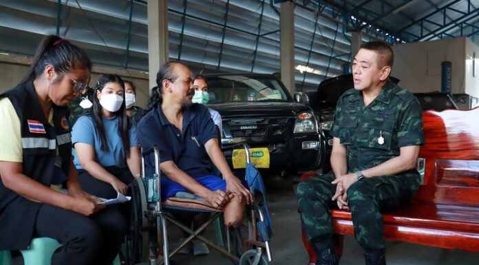 แม่ทัพภาคที่ 4 พบปะเยี่ยมผู้ได้รับผลกระทบฯ พร้อมร่วมเปิดปอซอในเดือนรอมฎอน ฮ.ศ.1444 ณ มัสยิดบ้านพลีใต้ อ.นาทวี จ.สงขลา ส่งเสริมสังคมพหุวัฒนธรรมในพื้นที่