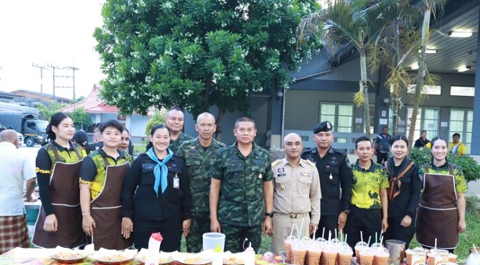 รอง มทภ.4 ร่วมกิจกรรมละศีลอด รอมฎอนสันติสุข ฮิจเราะห์ศักราช 1444 กับผู้นำศาสนาและส่วนราชการ อ.แว้ง จ.นราธิวาส